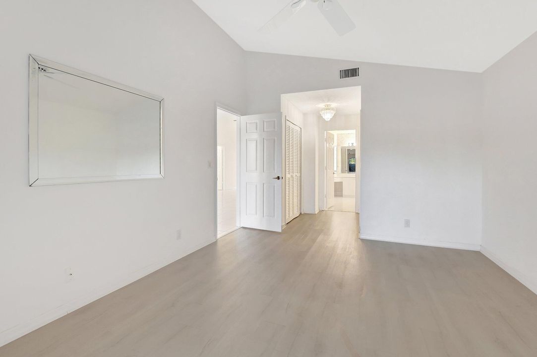 For Sale: $650,000 (3 beds, 2 baths, 1797 Square Feet)