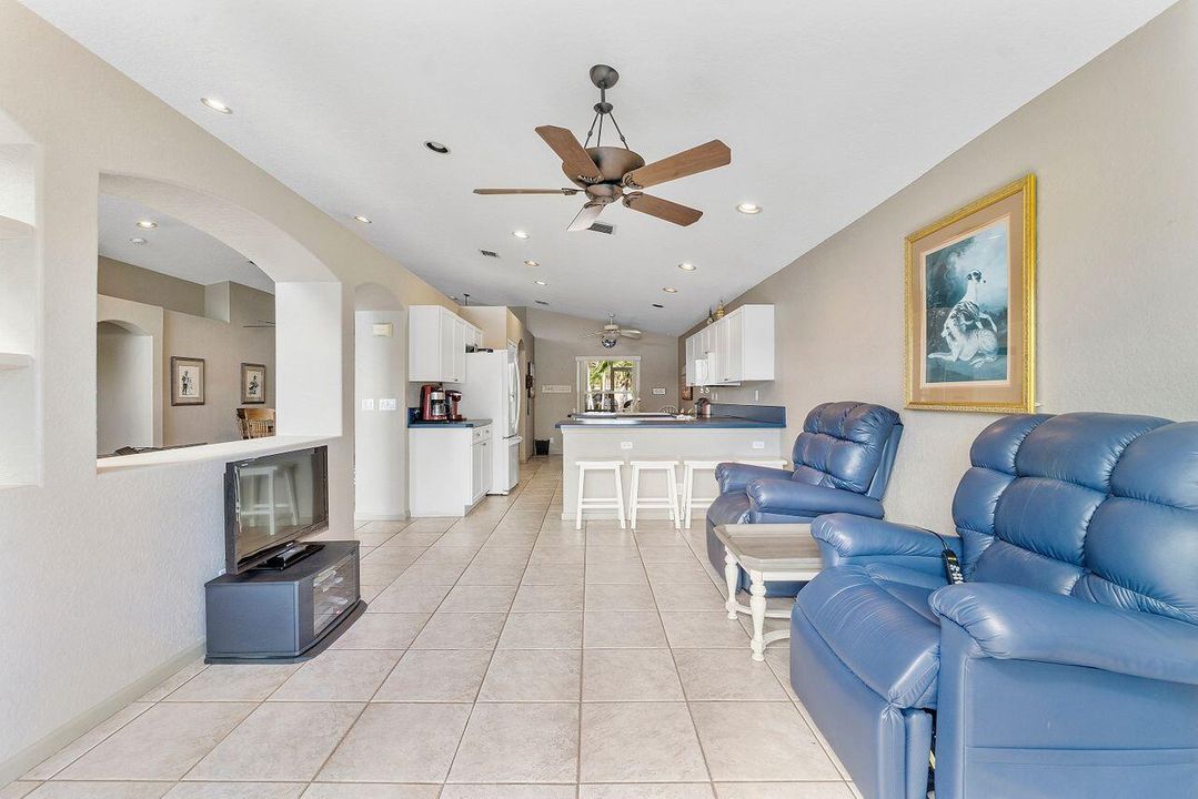 For Sale: $579,000 (3 beds, 2 baths, 1873 Square Feet)