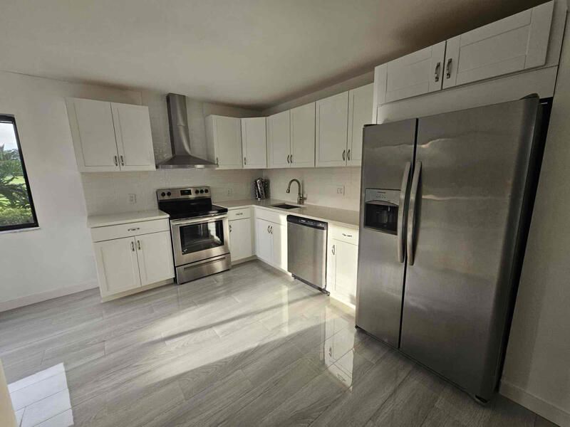 For Rent: $2,500 (2 beds, 2 baths, 1591 Square Feet)