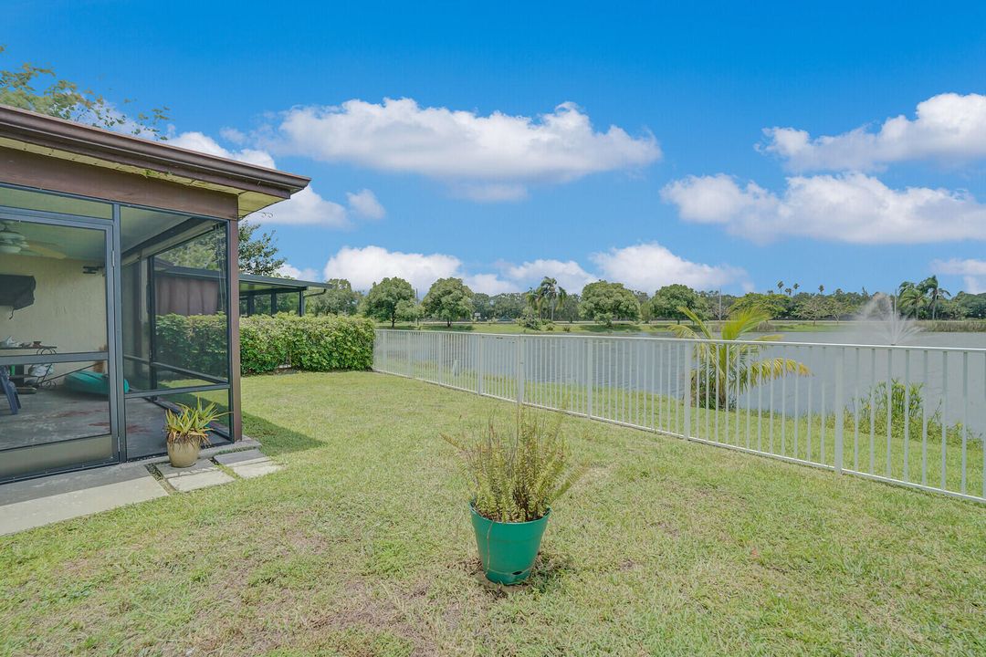 For Sale: $395,000 (3 beds, 2 baths, 1318 Square Feet)