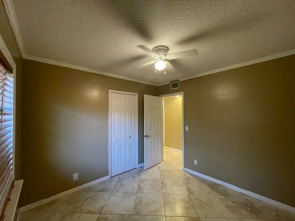 For Rent: $2,600 (3 beds, 2 baths, 1784 Square Feet)