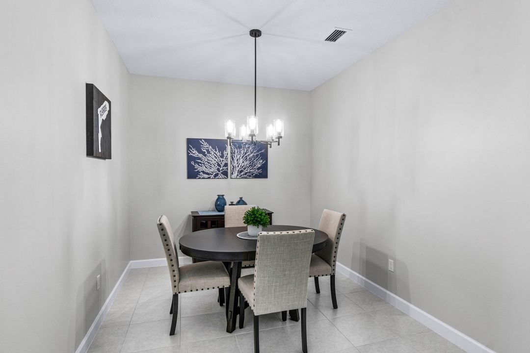 For Sale: $519,900 (2 beds, 2 baths, 1319 Square Feet)