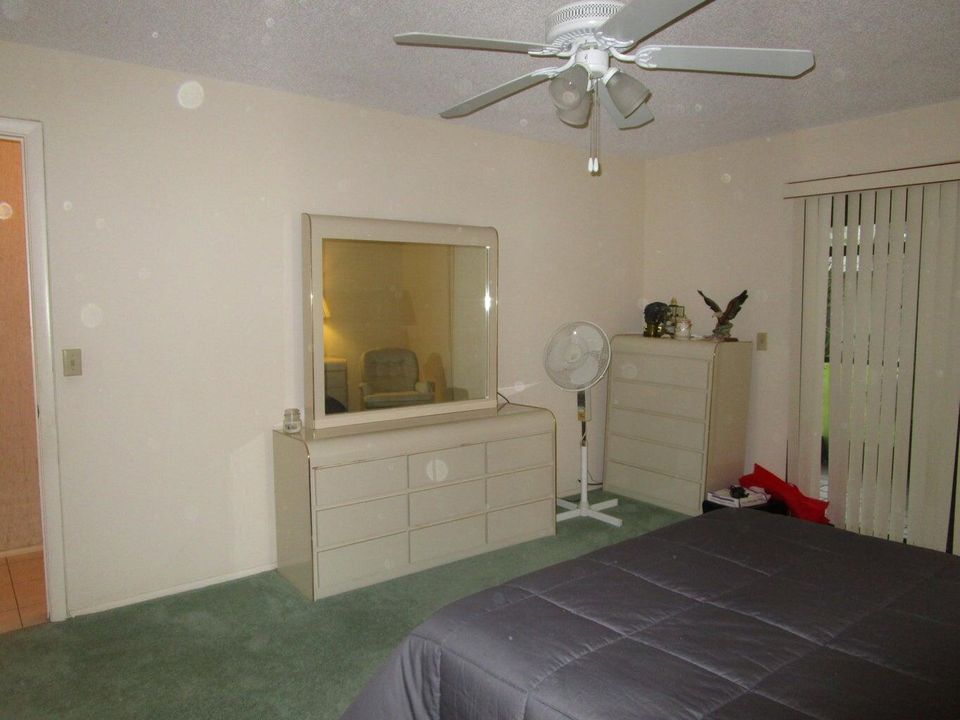 For Rent: $1,800 (2 beds, 2 baths, 1298 Square Feet)