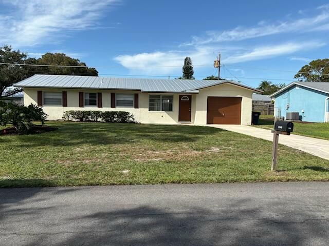 For Sale: $249,000 (3 beds, 2 baths, 1230 Square Feet)