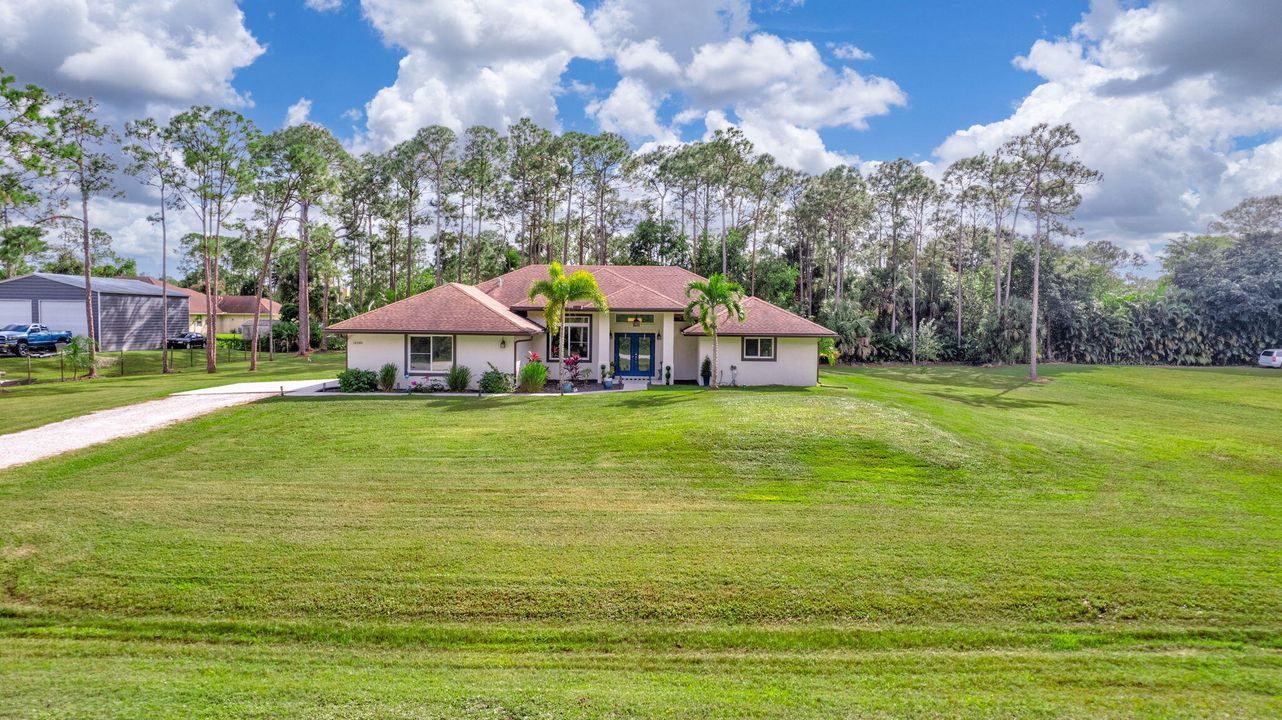 For Sale: $899,000 (4 beds, 2 baths, 2316 Square Feet)