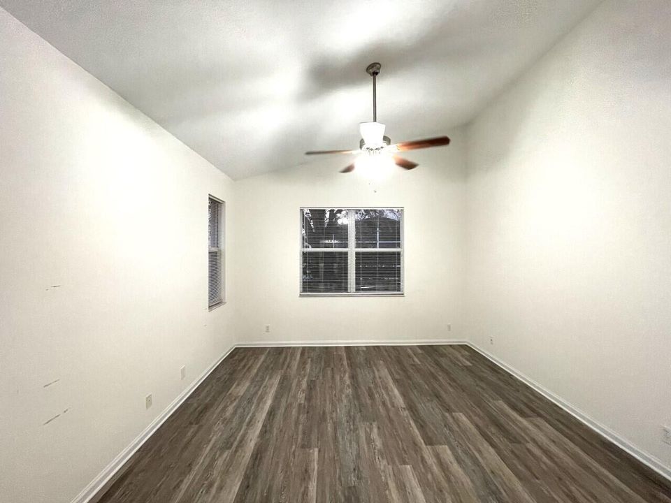 For Rent: $2,600 (3 beds, 2 baths, 1539 Square Feet)