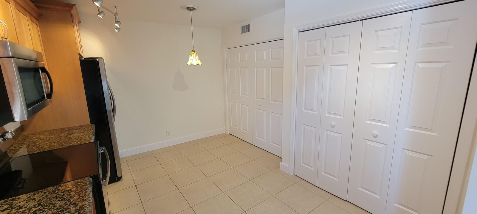 For Rent: $3,000 (3 beds, 2 baths, 1848 Square Feet)