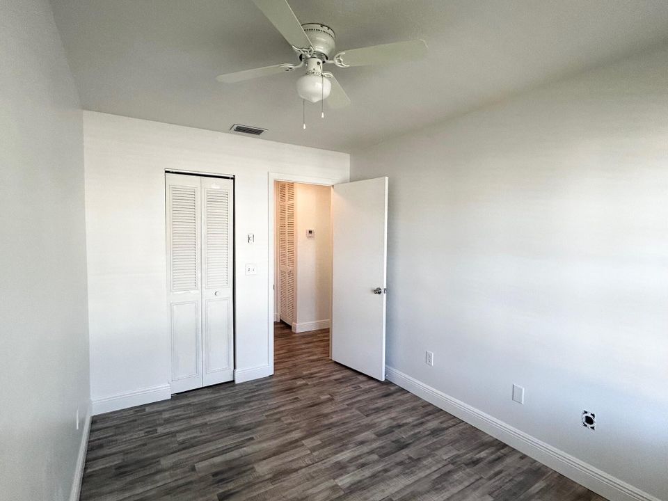 For Rent: $2,500 (3 beds, 2 baths, 1396 Square Feet)