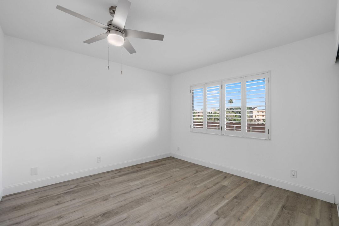 For Sale: $314,900 (2 beds, 2 baths, 1070 Square Feet)