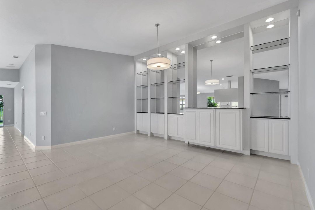 For Sale: $554,900 (2 beds, 2 baths, 1680 Square Feet)