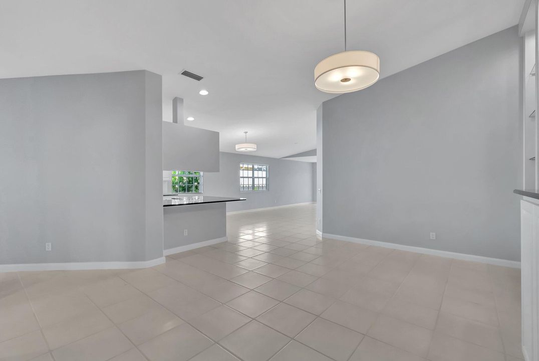 For Sale: $554,900 (2 beds, 2 baths, 1680 Square Feet)