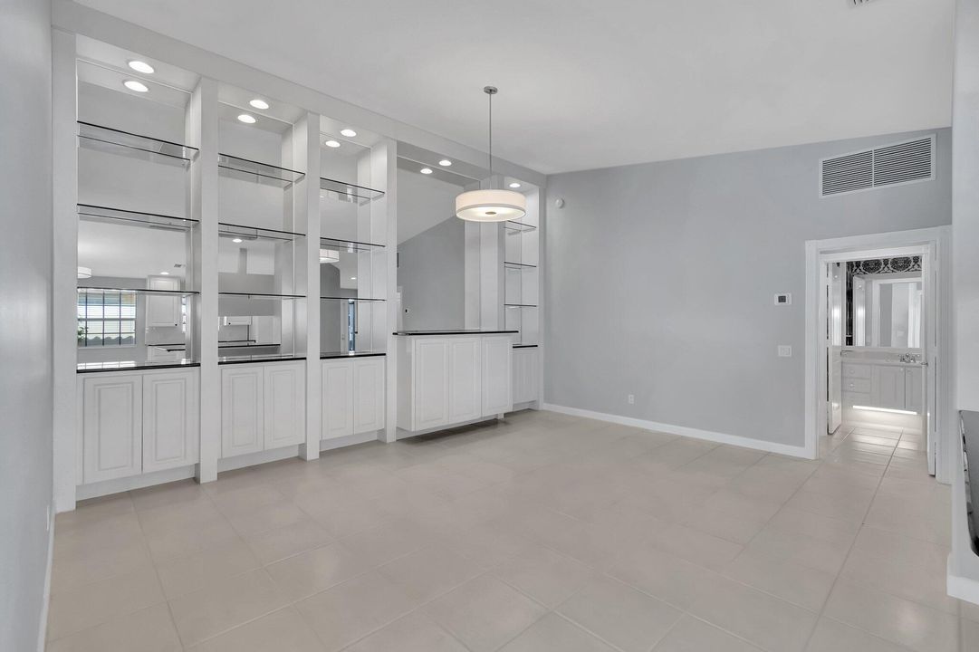 For Sale: $554,900 (2 beds, 2 baths, 1680 Square Feet)