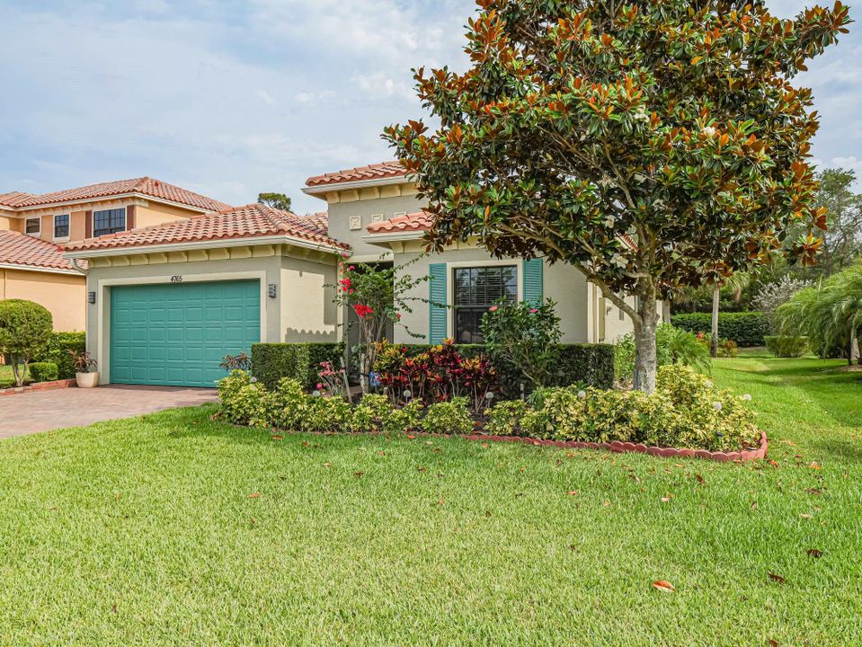 For Sale: $499,000 (3 beds, 2 baths, 1809 Square Feet)