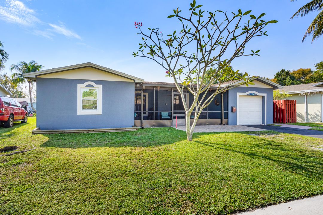 For Sale: $475,000 (3 beds, 2 baths, 2184 Square Feet)