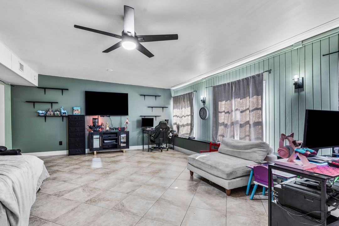 For Sale: $475,000 (3 beds, 2 baths, 2184 Square Feet)