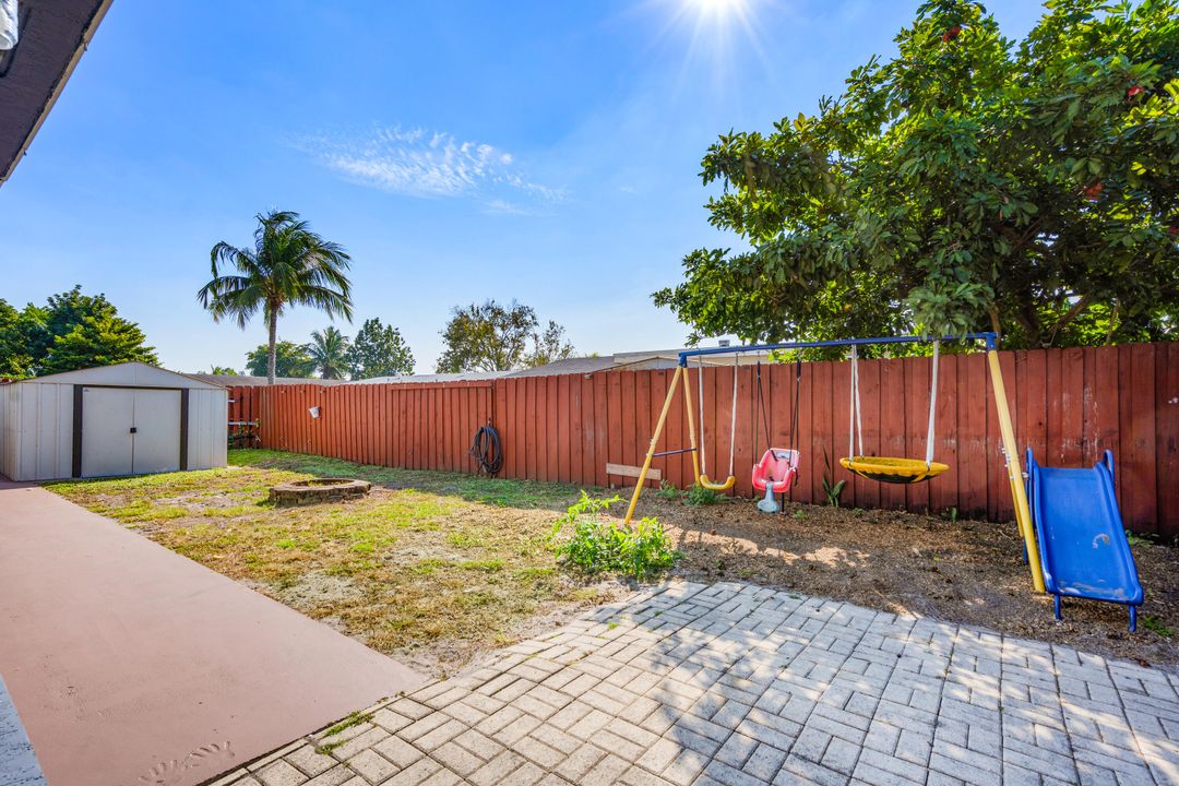 For Sale: $475,000 (3 beds, 2 baths, 2184 Square Feet)