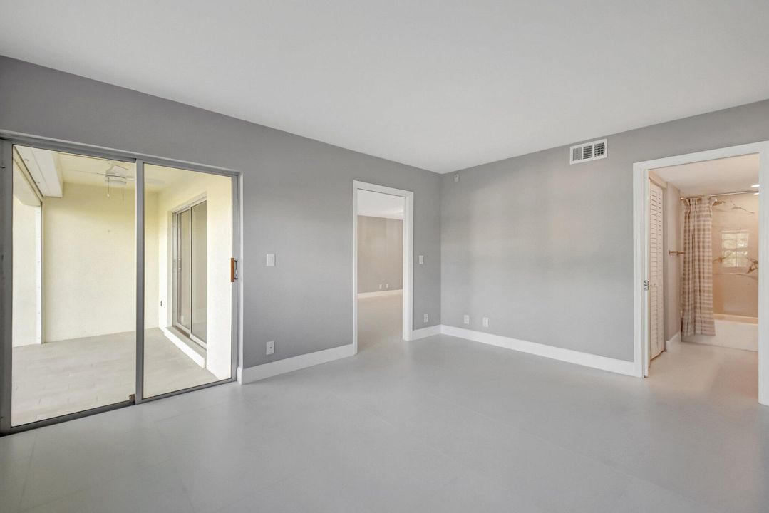 For Sale: $559,000 (2 beds, 2 baths, 1143 Square Feet)