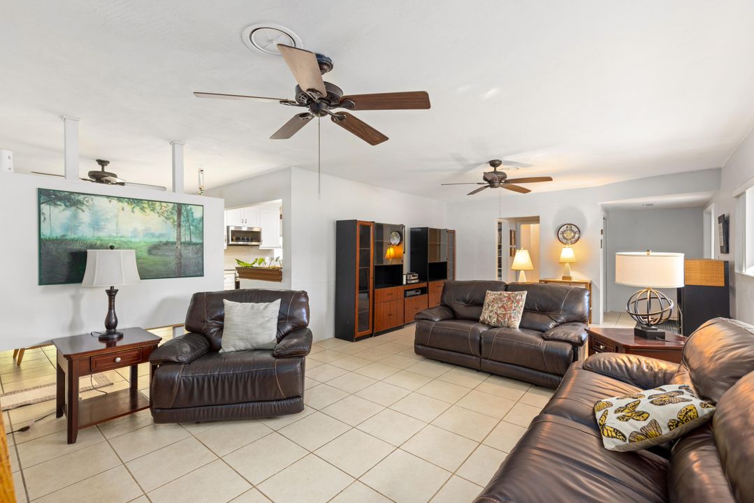 For Sale: $1,100,000 (3 beds, 2 baths, 1643 Square Feet)