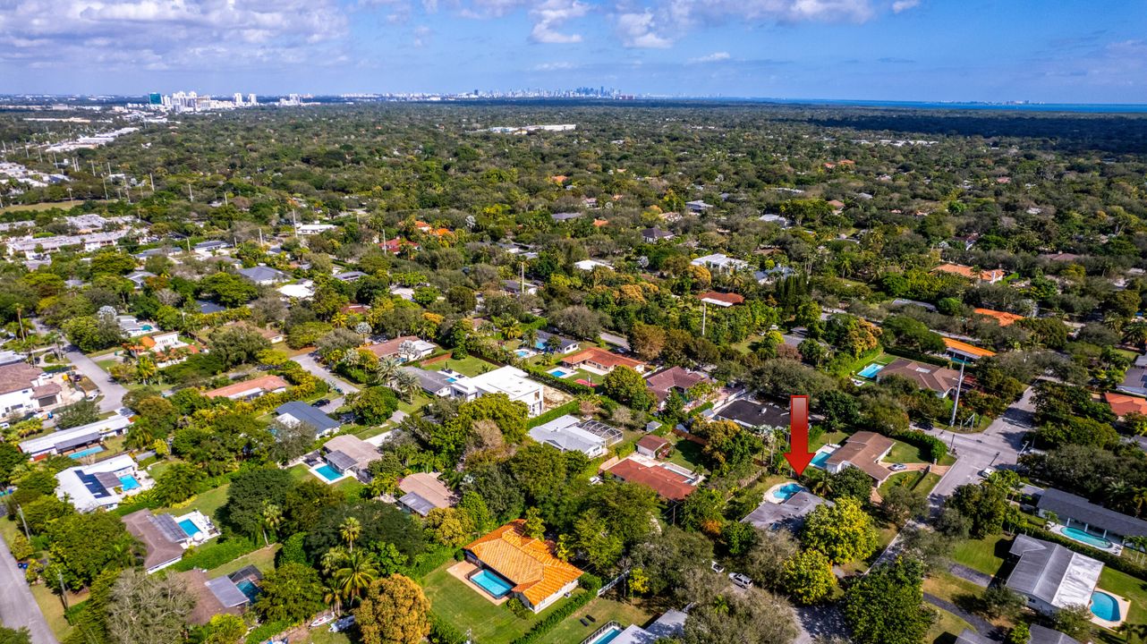 For Sale: $1,100,000 (3 beds, 2 baths, 1643 Square Feet)