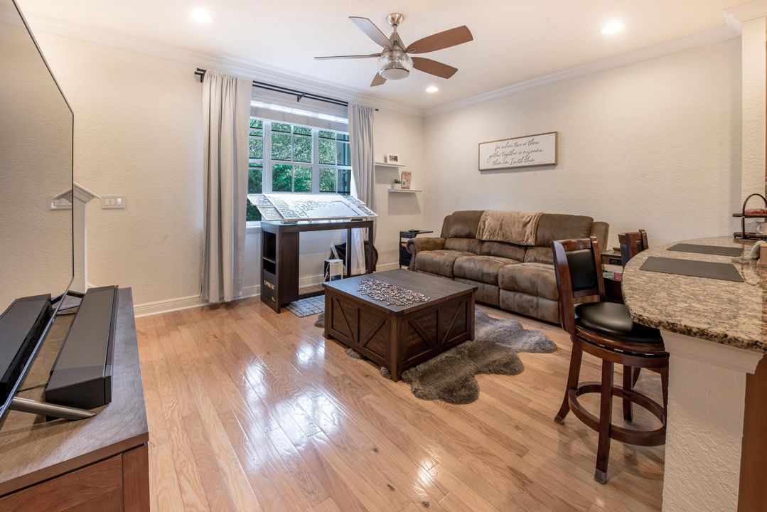 For Sale: $565,000 (3 beds, 2 baths, 1839 Square Feet)