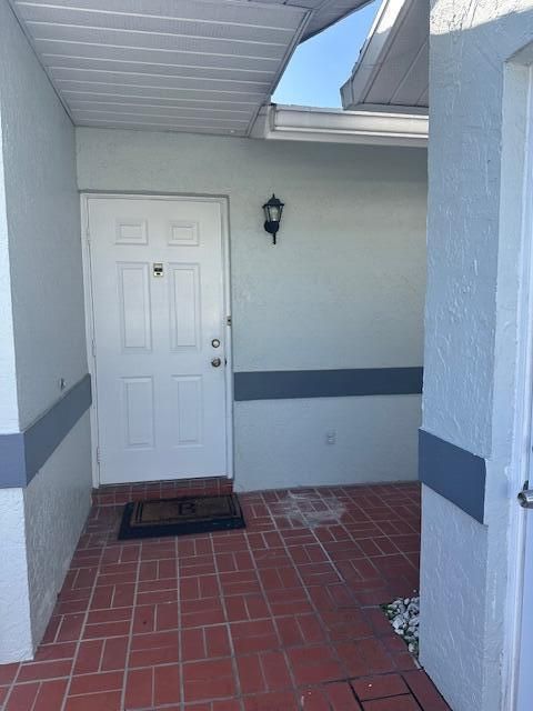 For Rent: $2,400 (2 beds, 2 baths, 1116 Square Feet)