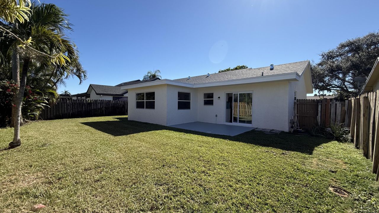 For Sale: $599,000 (3 beds, 2 baths, 1487 Square Feet)