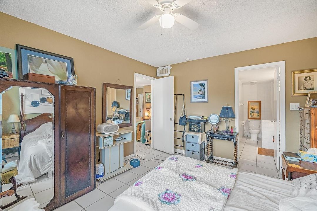 En Venta: $249,000 (2 camas, 2 baños, 1015 Pies cuadrados)