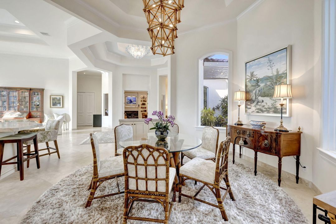 For Sale: $5,200,000 (5 beds, 6 baths, 5828 Square Feet)