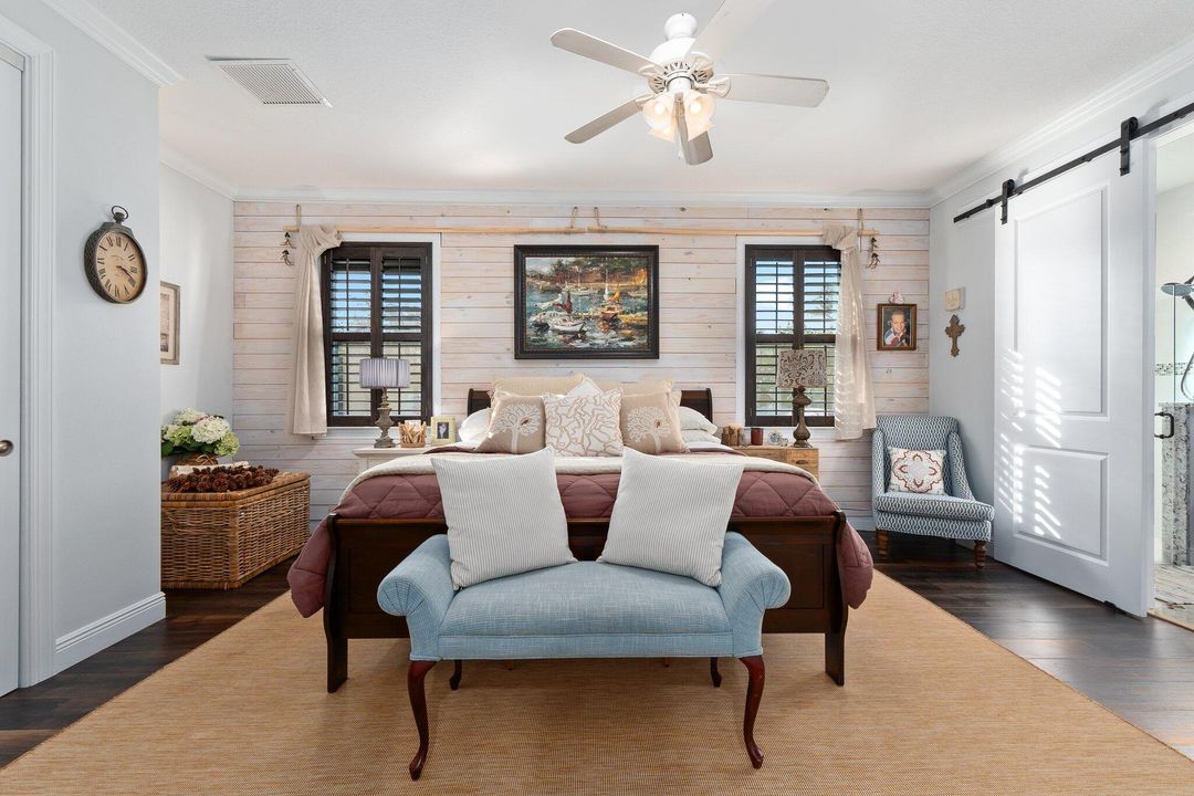 Под контрактом: $569,900 (4 спален, 2 ванн, 1654 Квадратных фут)