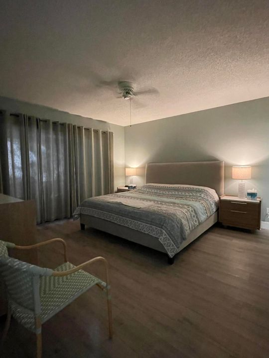 Activo con contrato: $3,200 (3 camas, 2 baños, 1360 Pies cuadrados)