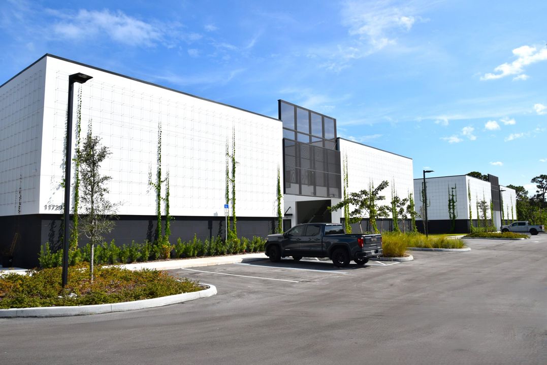 На продажу: $650,000 (0 спален, 0 ванн, 1704 Квадратных фут)