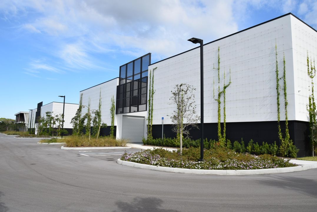 На продажу: $650,000 (0 спален, 0 ванн, 1704 Квадратных фут)