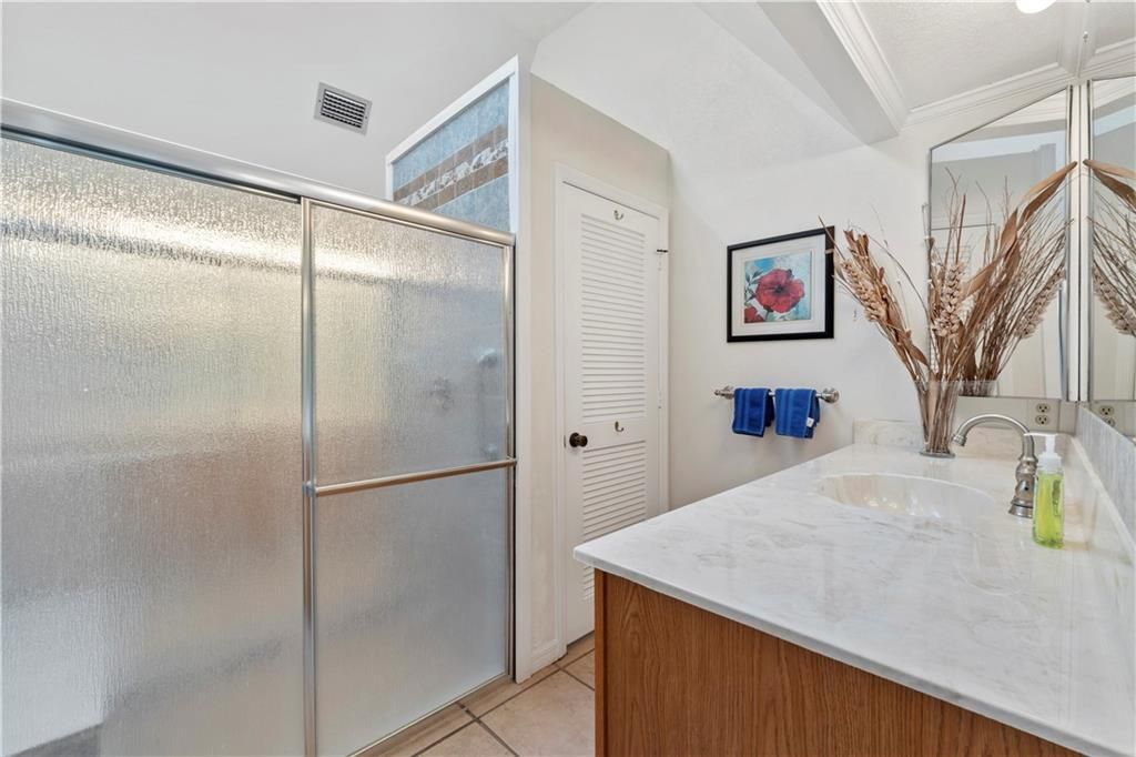 В аренду: $5,900 (2 спален, 2 ванн, 2955 Квадратных фут)