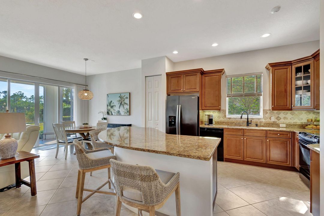 Active With Contract: $7,000 (3 beds, 2 baths, 1964 Square Feet)