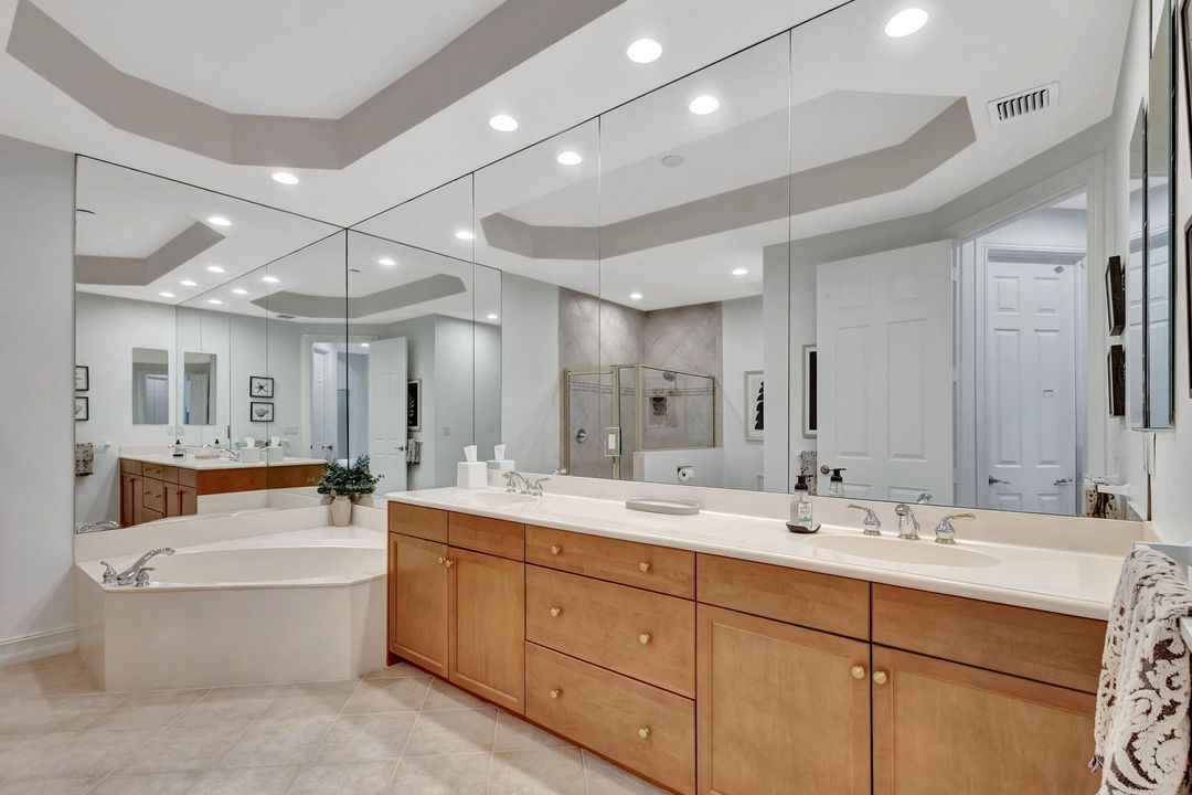 Active With Contract: $7,000 (3 beds, 2 baths, 1964 Square Feet)