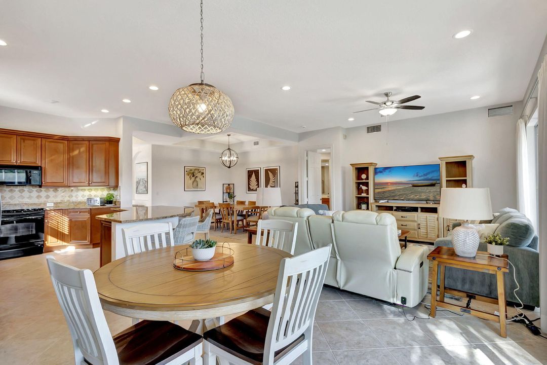 Active With Contract: $7,000 (3 beds, 2 baths, 1964 Square Feet)