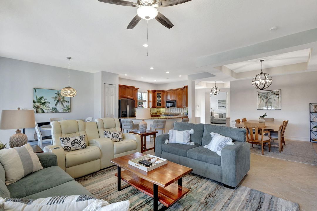 Active With Contract: $7,000 (3 beds, 2 baths, 1964 Square Feet)