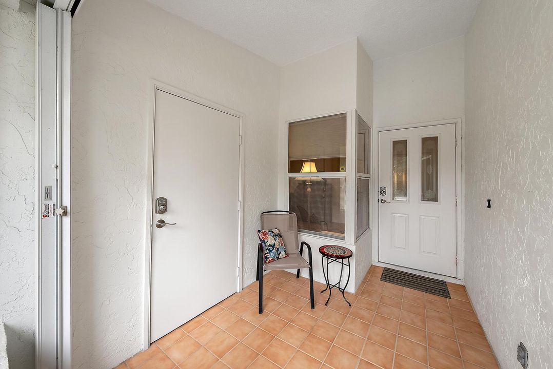 Activo con contrato: $313,900 (2 camas, 2 baños, 1299 Pies cuadrados)