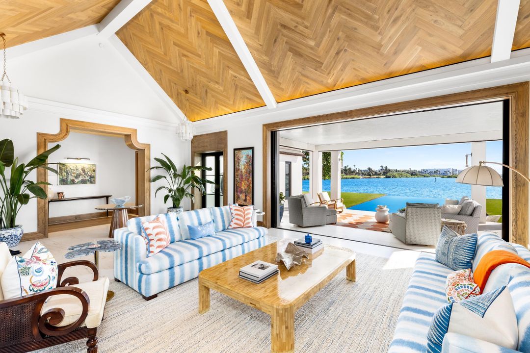 En Venta: $16,495,000 (4 camas, 4 baños, 4316 Pies cuadrados)