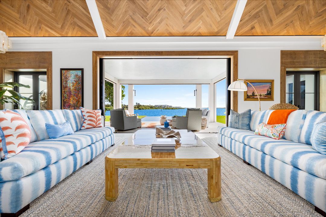 En Venta: $16,495,000 (4 camas, 4 baños, 4316 Pies cuadrados)