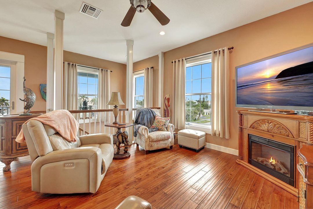 En Venta: $1,478,800 (4 camas, 4 baños, 2842 Pies cuadrados)