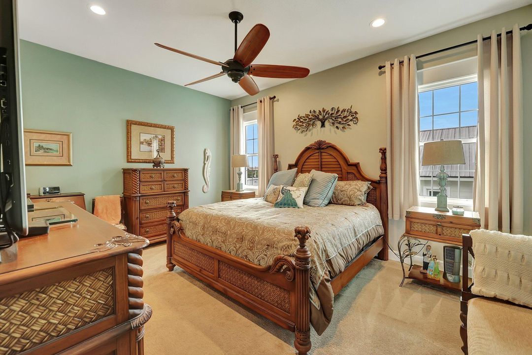 En Venta: $1,478,800 (4 camas, 4 baños, 2842 Pies cuadrados)