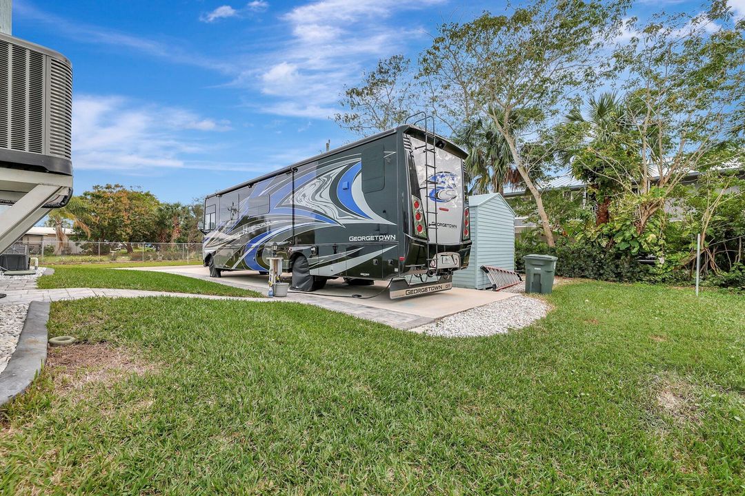 En Venta: $1,478,800 (4 camas, 4 baños, 2842 Pies cuadrados)