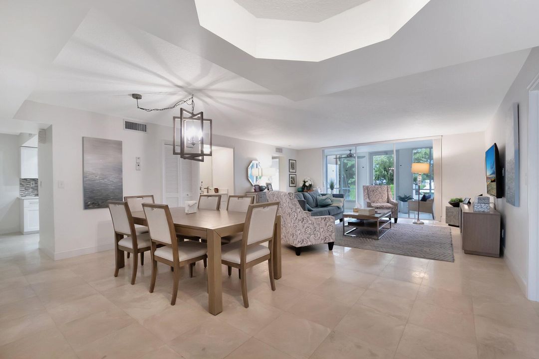 待售: $125,000 (2 贝兹, 2 浴室, 1566 平方英尺)