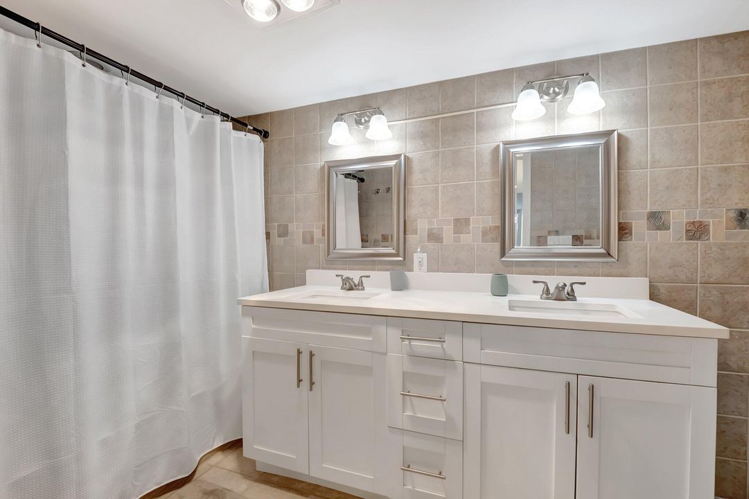 待售: $125,000 (2 贝兹, 2 浴室, 1566 平方英尺)