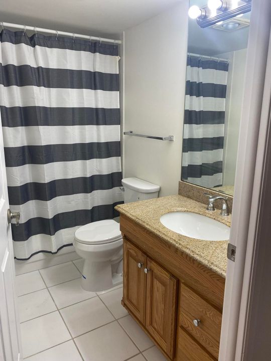 Active With Contract: $2,100 (2 beds, 2 baths, 1095 Square Feet)