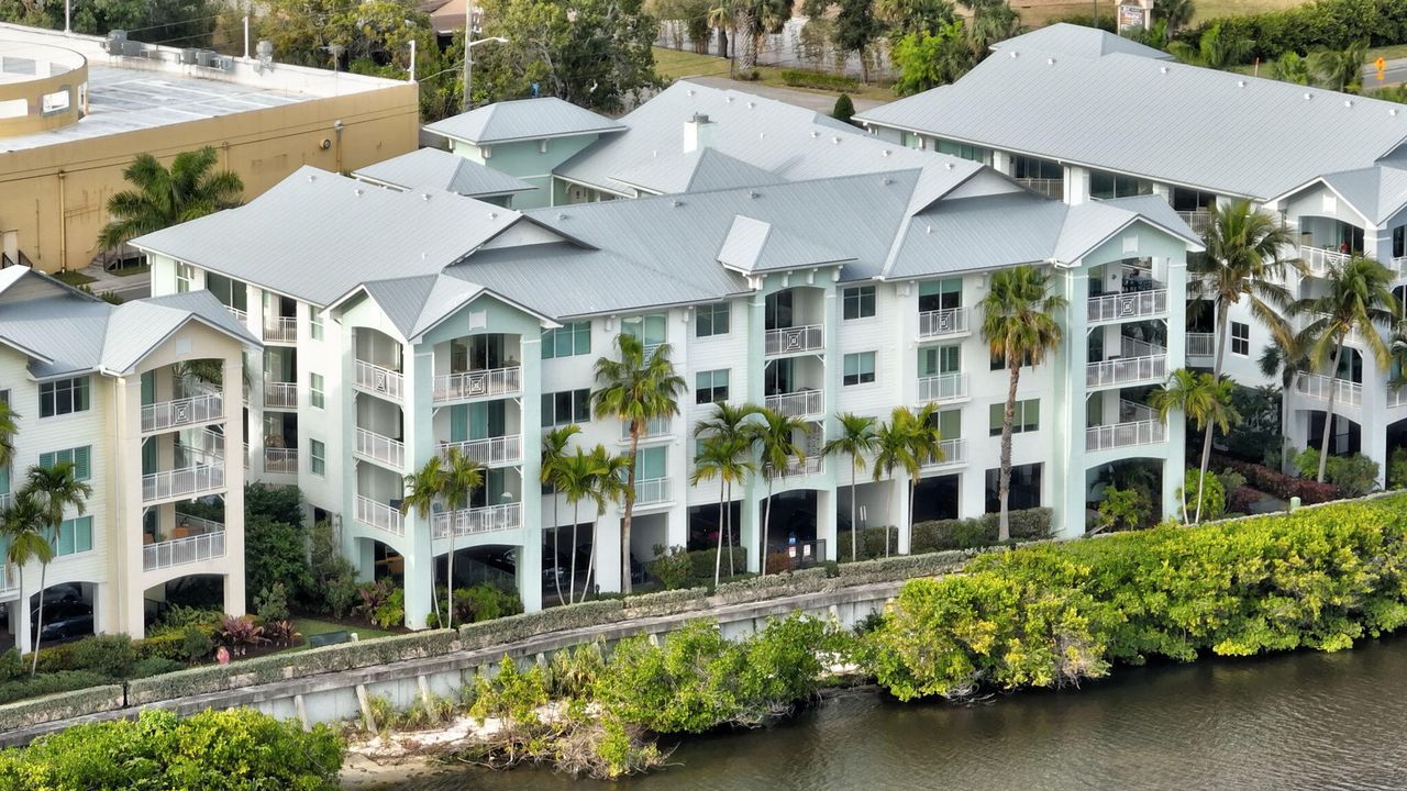 For Rent: $5,250 (2 beds, 2 baths, 1228 Square Feet)