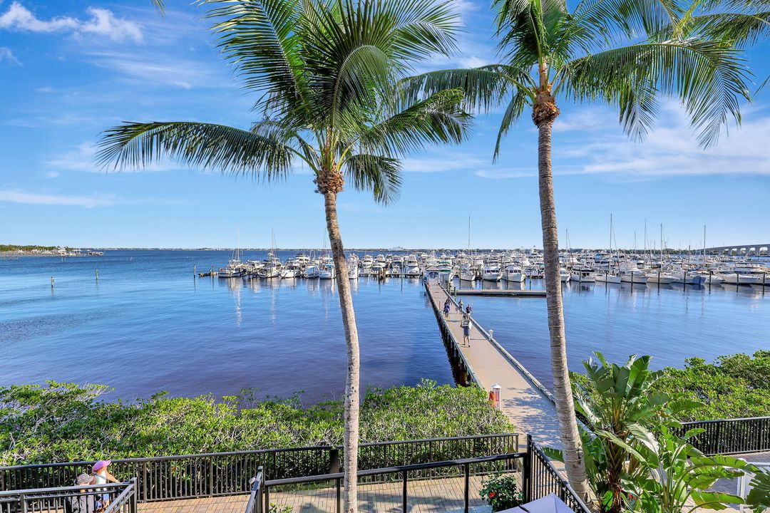 For Rent: $5,250 (2 beds, 2 baths, 1228 Square Feet)