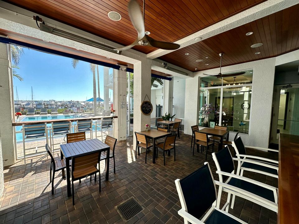 For Rent: $5,250 (2 beds, 2 baths, 1228 Square Feet)