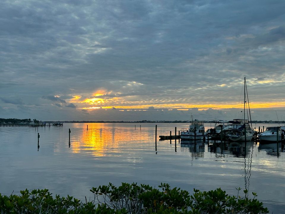 For Rent: $5,250 (2 beds, 2 baths, 1228 Square Feet)